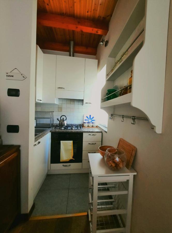 Antica Corte, Bilocale Nel Centro Storico Di Como Apartment Exterior foto