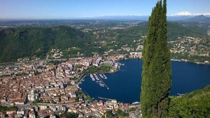 Antica Corte, Bilocale Nel Centro Storico Di Como Apartment Exterior foto