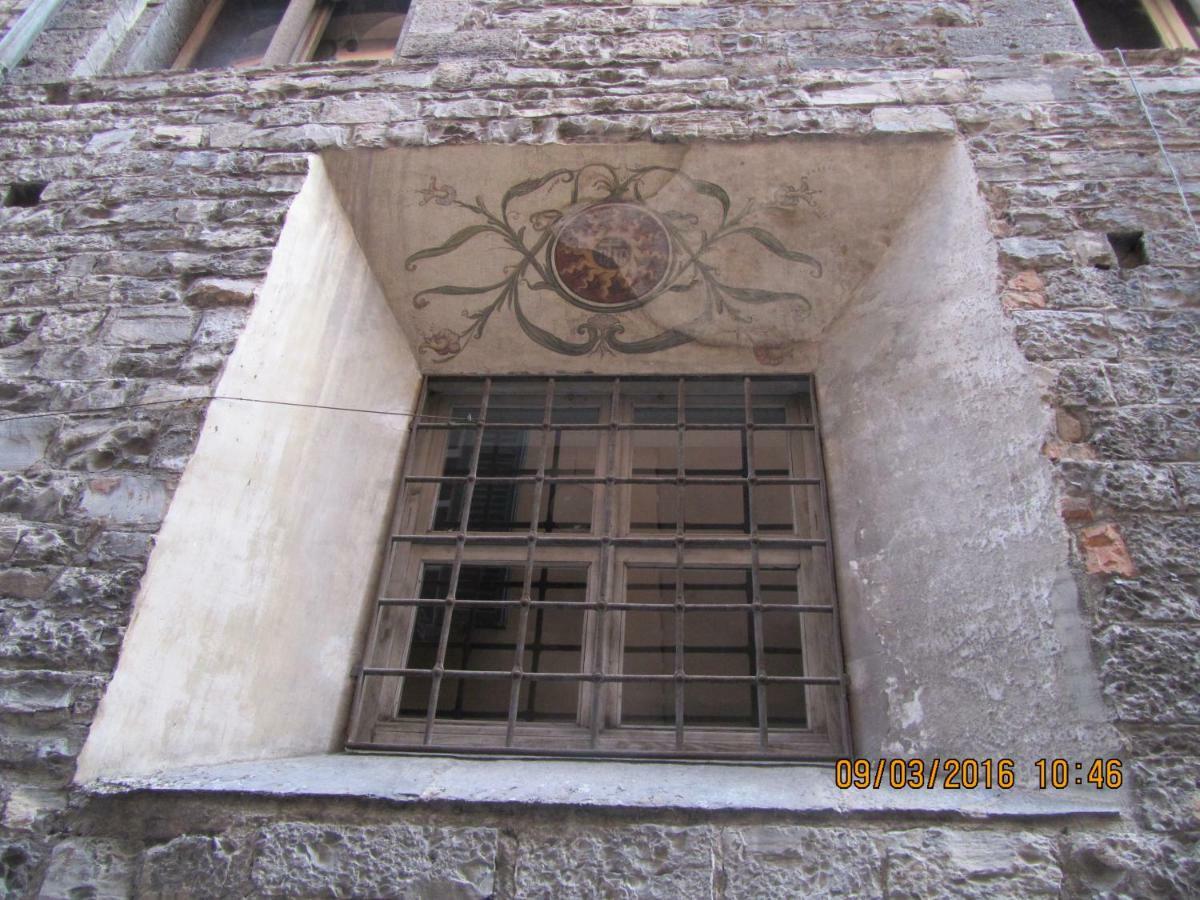 Antica Corte, Bilocale Nel Centro Storico Di Como Apartment Exterior foto
